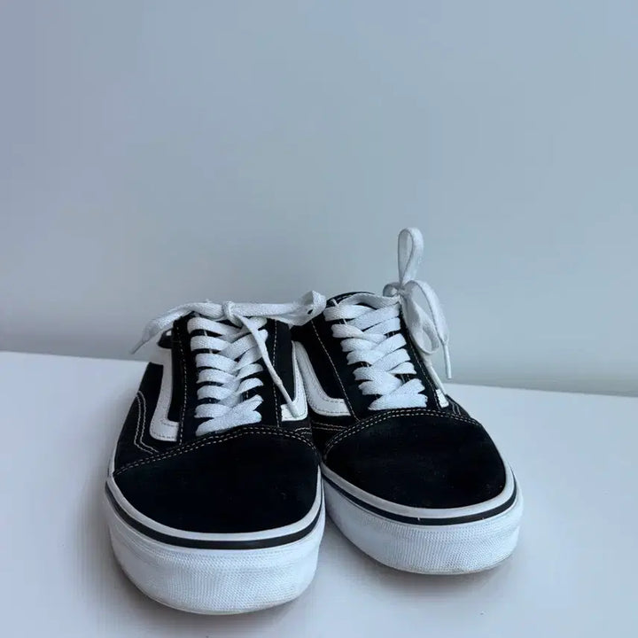 [BUNJANG] Vans Old Skool Black Sneakers 250 / Vans Old Skool 블랙 스니커즈 250