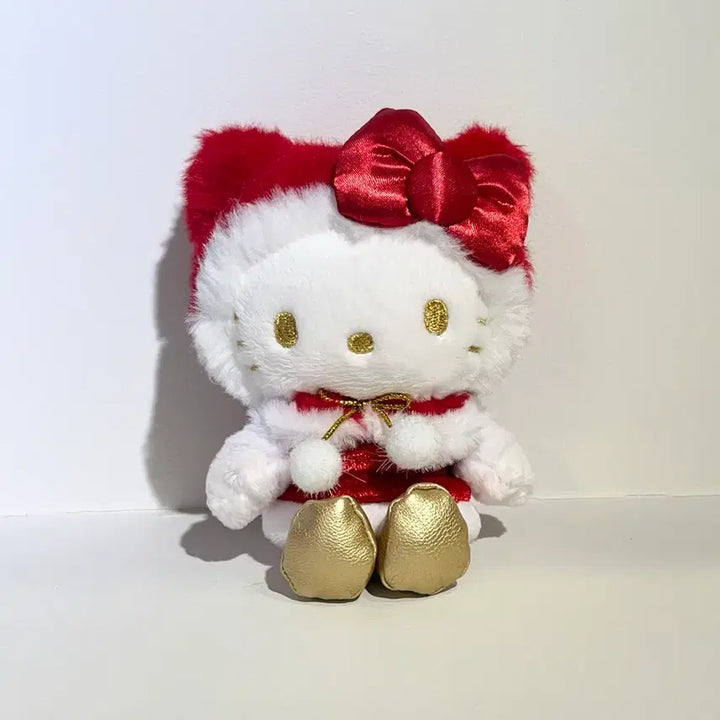 [BUNJANG] Sanrio Santa Kitty Mascot / 산리오 2023 크리스마스 홀리데이 산타 키티 마스코트