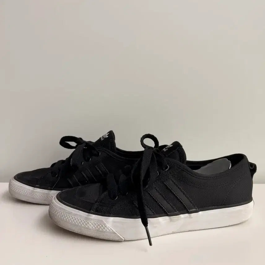 [BUNJANG] Adidas Nizza Trefoil Black Sneakers 255 / 아디다스 니짜 트레포일 블랙 스니커즈 255