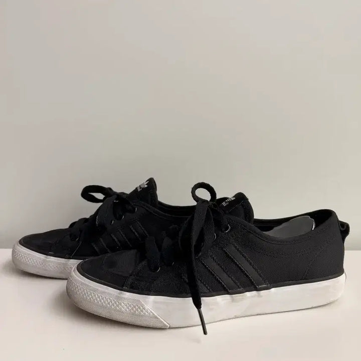 [BUNJANG] Adidas Nizza Trefoil Black Sneakers 255 / 아디다스 니짜 트레포일 블랙 스니커즈 255