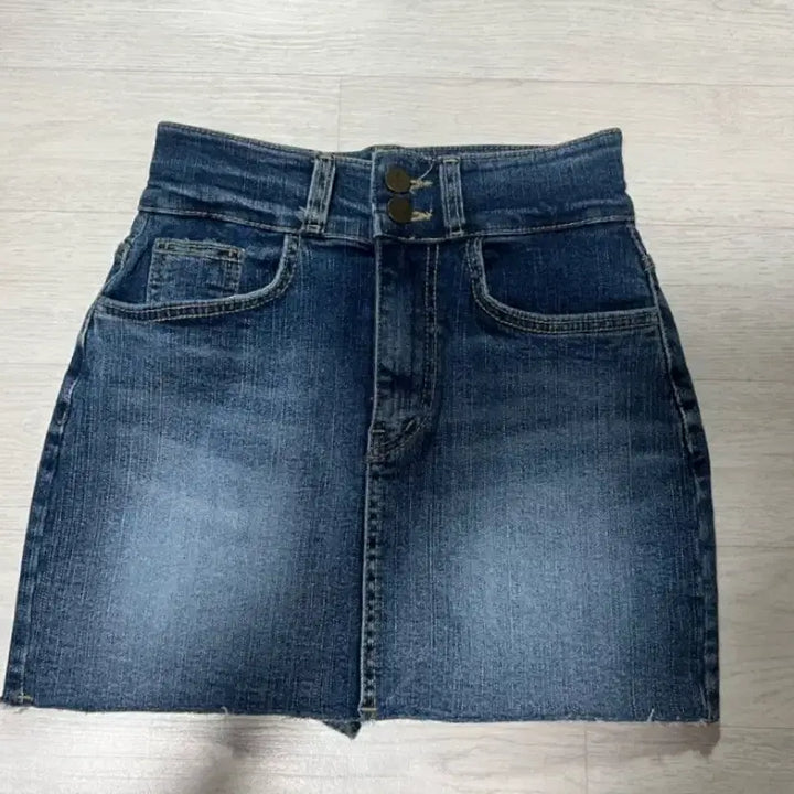 [BUNJANG] Denim Skort / 데님 치마바지 (새상품