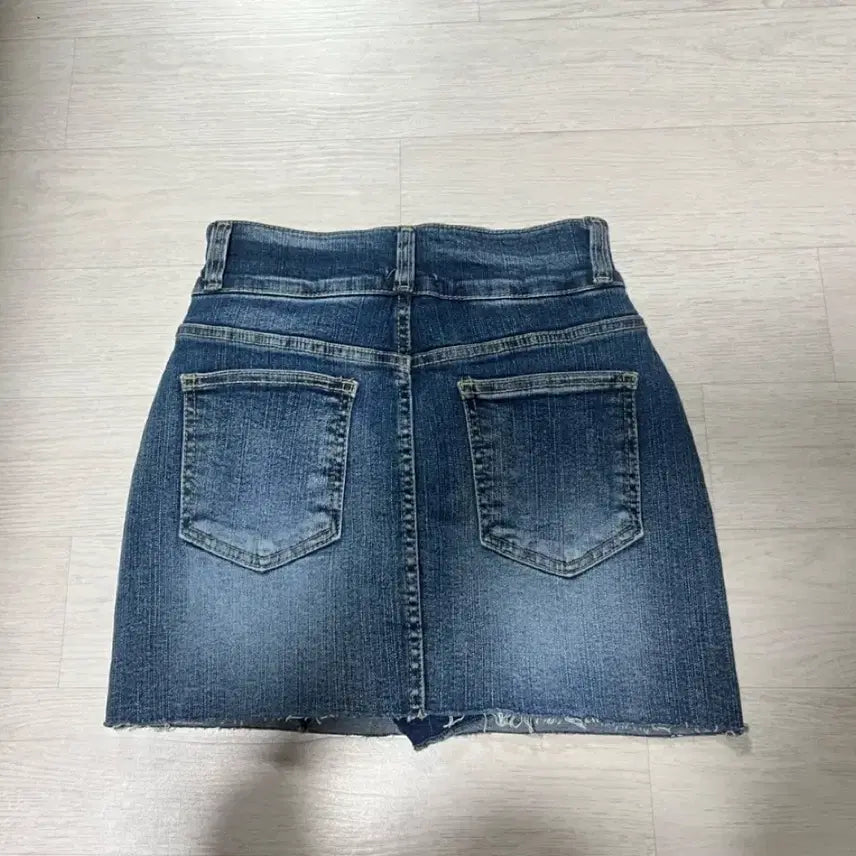 [BUNJANG] Denim Skort / 데님 치마바지 (새상품