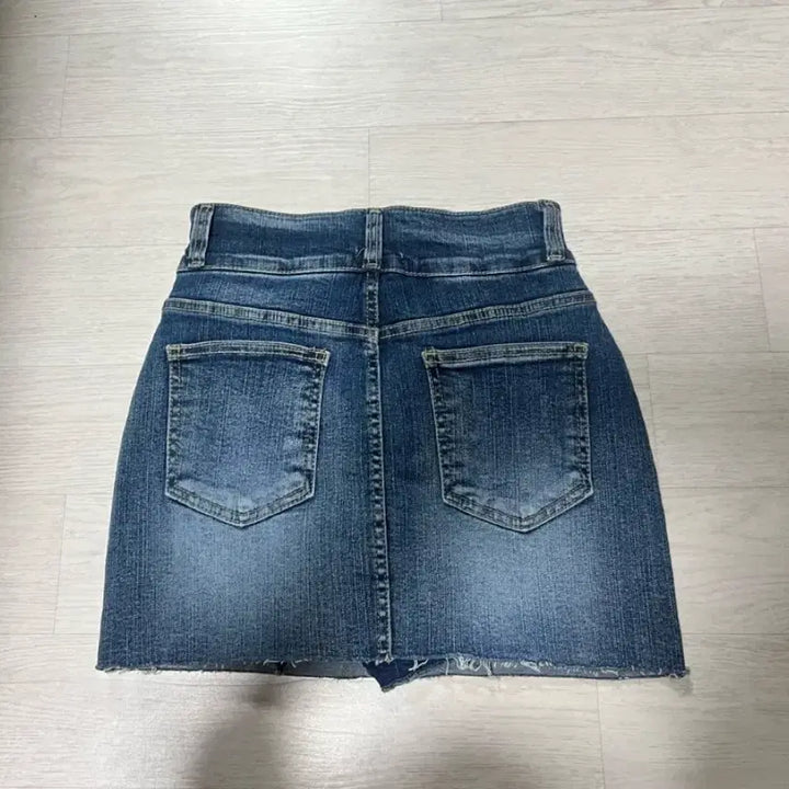[BUNJANG] Denim Skort / 데님 치마바지 (새상품
