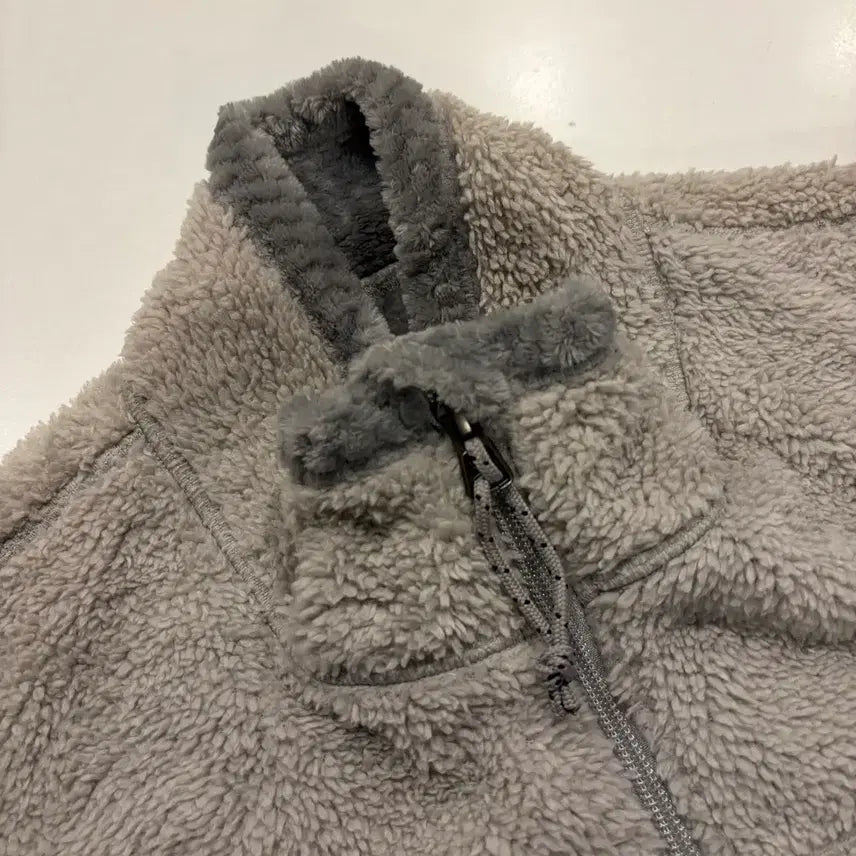 [BUNJANG] thisisneverthat Fleece Vest Gray / [S] 디스이즈네버댓 플리스 베스트 그레이