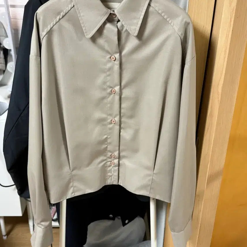 [BUNJANG] Ged Beige Shirt / 게드 셔츠