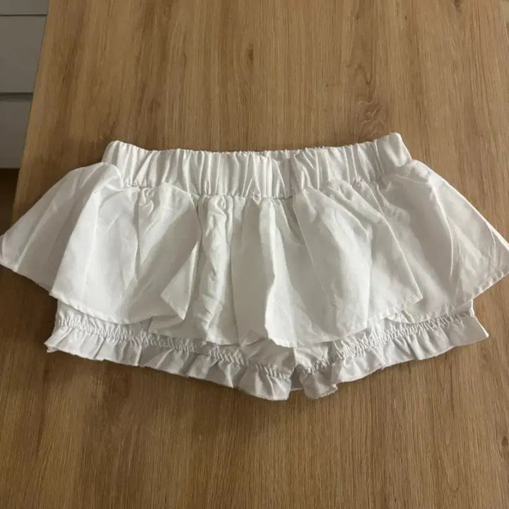 [BUNJANG] Avely White Balloon Fit Skirt Pants / 화이트 벌룬핏 치마바지 에이블리 교신가능
