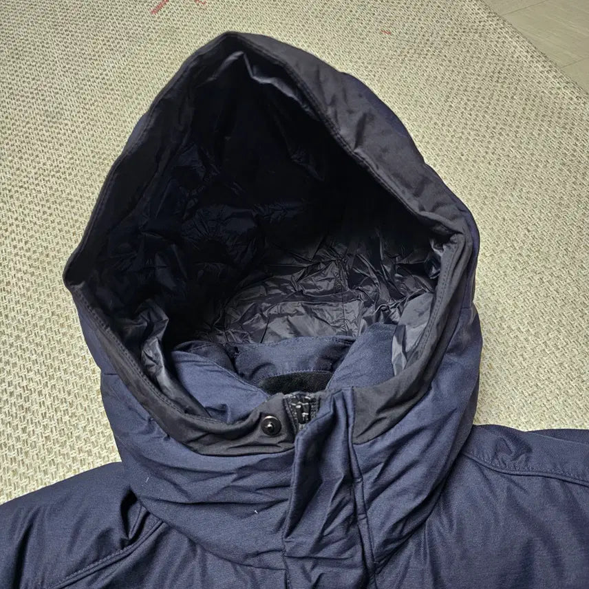 [BUNJANG] Discovery Navy Hooded Down Long Padded Jacket (Size 110) / 530- 디스커버리 오리털 후드 롱패딩 네이비 110