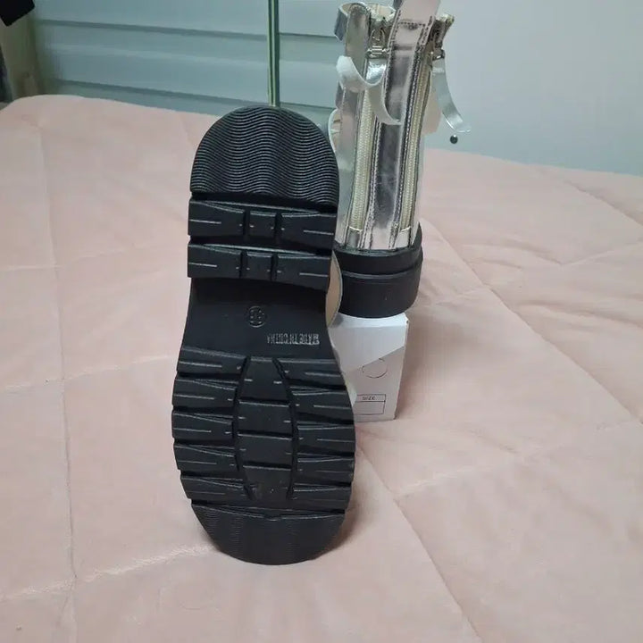 [BUNJANG] Strip Walker 240 Shoes / 스트립워커 240