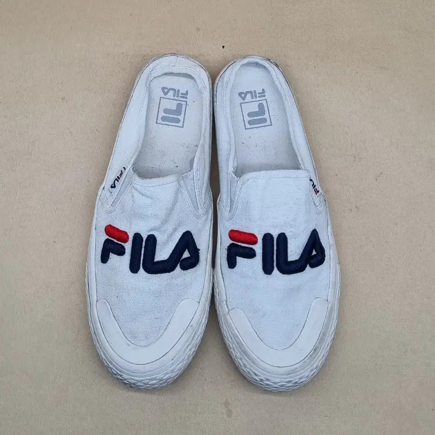 [BUNJANG] Fila Classic Kicks Mule / 휠라 클래식 킥스 뮬240