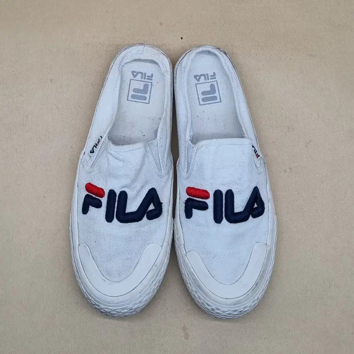 [BUNJANG] Fila Classic Kicks Mule / 휠라 클래식 킥스 뮬240
