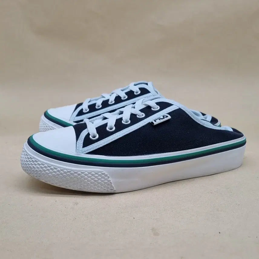 [BUNJANG] Fila Scanline Sneakers (250) / 휠라 스캔라인 스니커즈 250