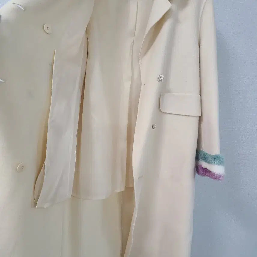 [BUNJANG] Satin Ivory Long Coat / Satin 퍼 카라 롱 코트 아이보리
