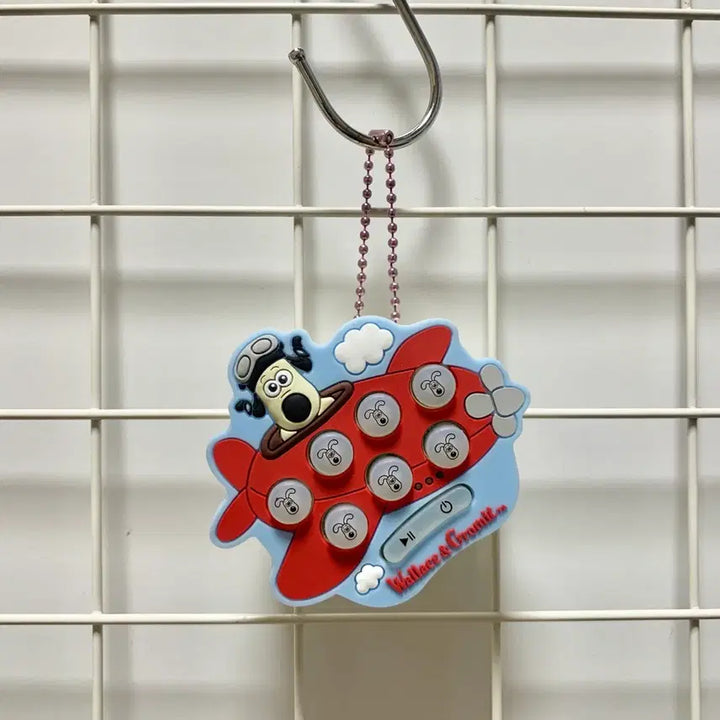 [BUNJANG] Wallace &amp; Gromit LED Mole Game Keychain (New) / 새상품) 월레스와 그로밋 LED 두더지 게임기 키링