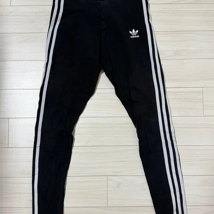 [BUNJANG] Adidas Three Stripes Leggings Black / 아디다스 삼선 레깅스 블랙