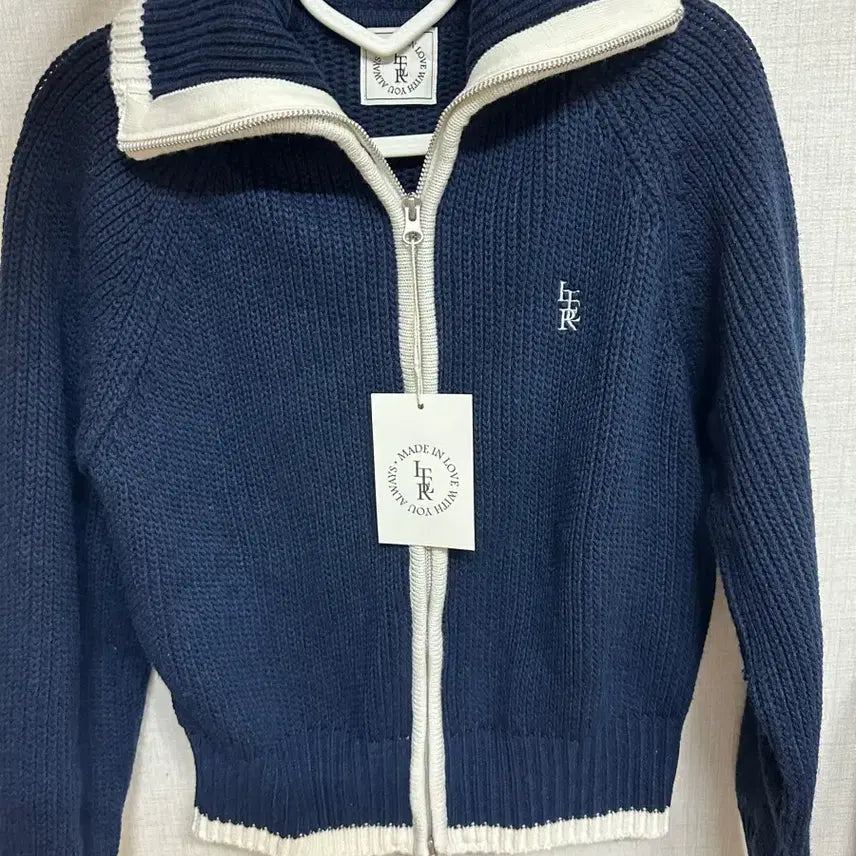 [BUNJANG] Itter Navy Zip-up Cardigan / 잇터 집업가디건 네이비 새상품 팝니다