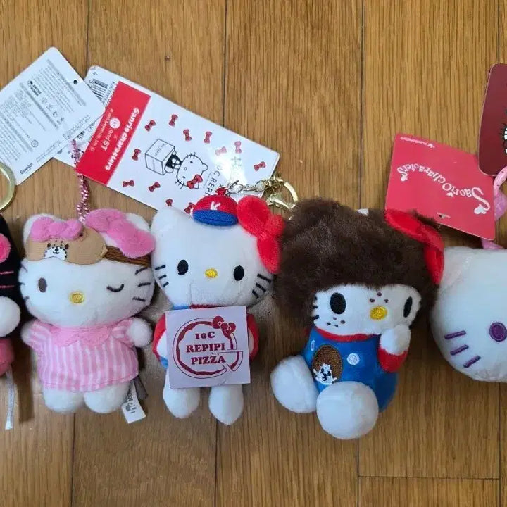 [BUNJANG] Sanrio Hello Kitty Doll Keyring Bundle Set / 산리오 헬로키티 인형 키링