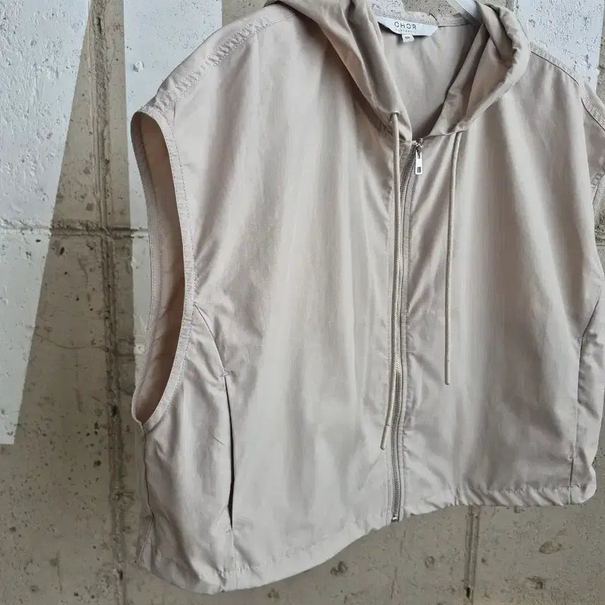 [SOLD OUT] 77)CHOR 후드 숏베스트 집업
