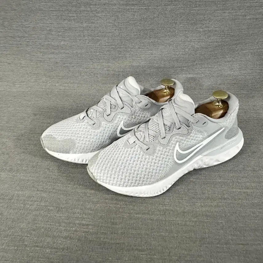 [BUNJANG] Nike Renew Run 2 Wolf Grey Running Shoes (Women&