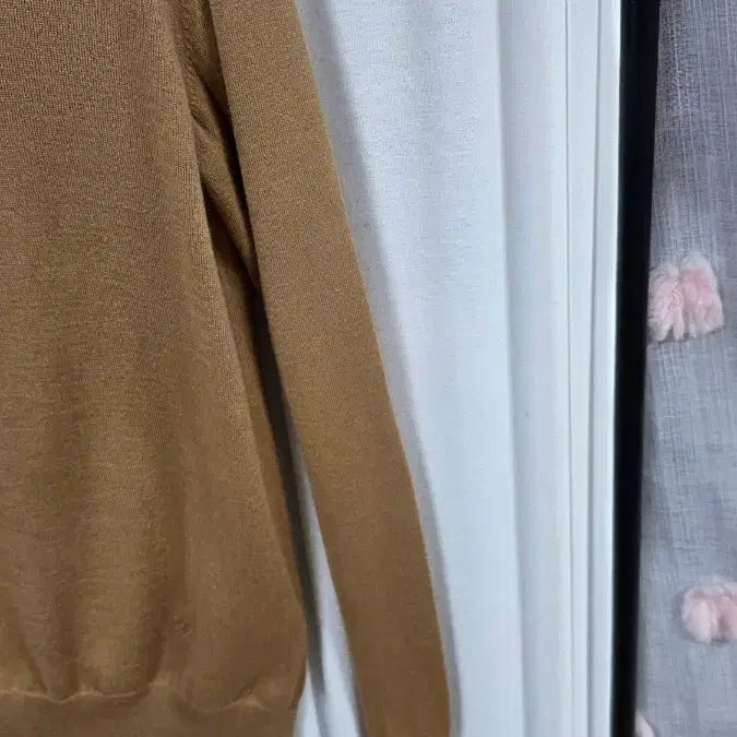 [BUNJANG] Hazzys Cashmere Blend Knit (Size 90) / 헤지스캐시미어.면혼방니트(90)