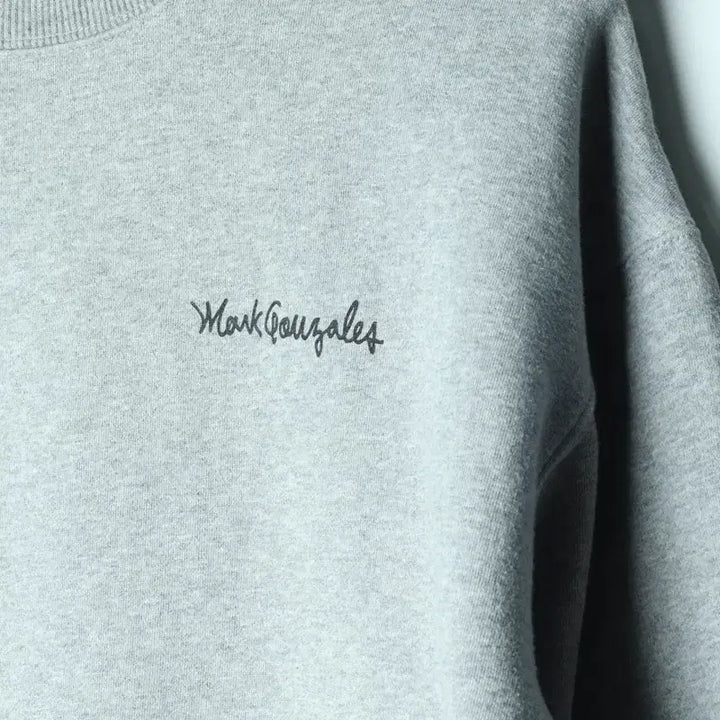 [BUNJANG] Mark Gonzales Grey Big Logo Sweatshirt / (M-XL) 마크곤잘레스 맨투맨 티셔츠 약기모 그레이 빅로고-1783A