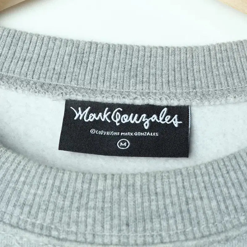 [BUNJANG] Mark Gonzales Grey Big Logo Sweatshirt / (M-XL) 마크곤잘레스 맨투맨 티셔츠 약기모 그레이 빅로고-1783A