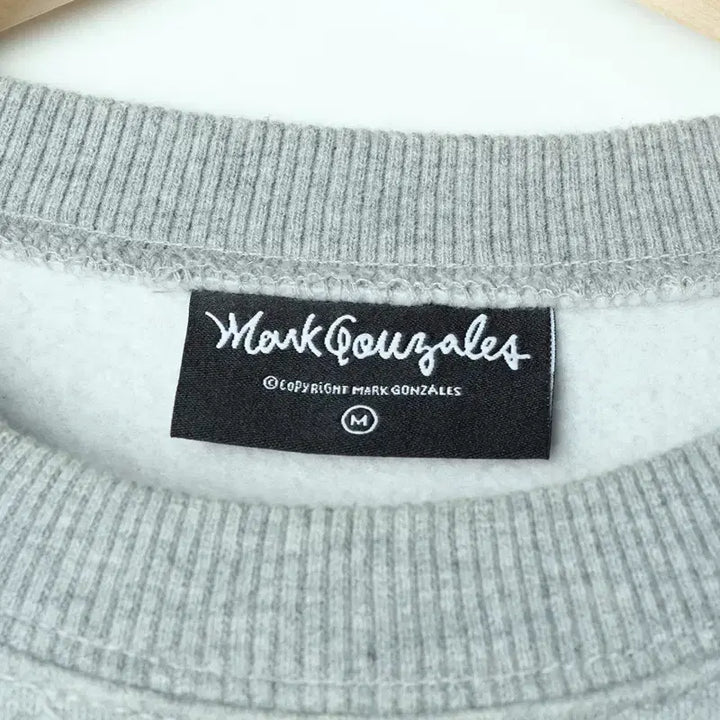 [BUNJANG] Mark Gonzales Grey Big Logo Sweatshirt / (M-XL) 마크곤잘레스 맨투맨 티셔츠 약기모 그레이 빅로고-1783A