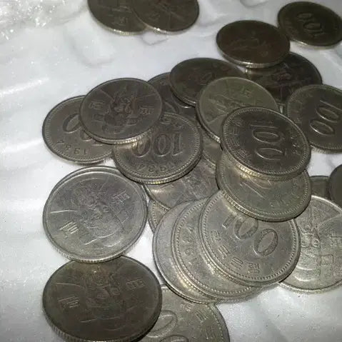 [BUNJANG] 1984 Korean Coins / 100원 동전 30개 1984년 중고