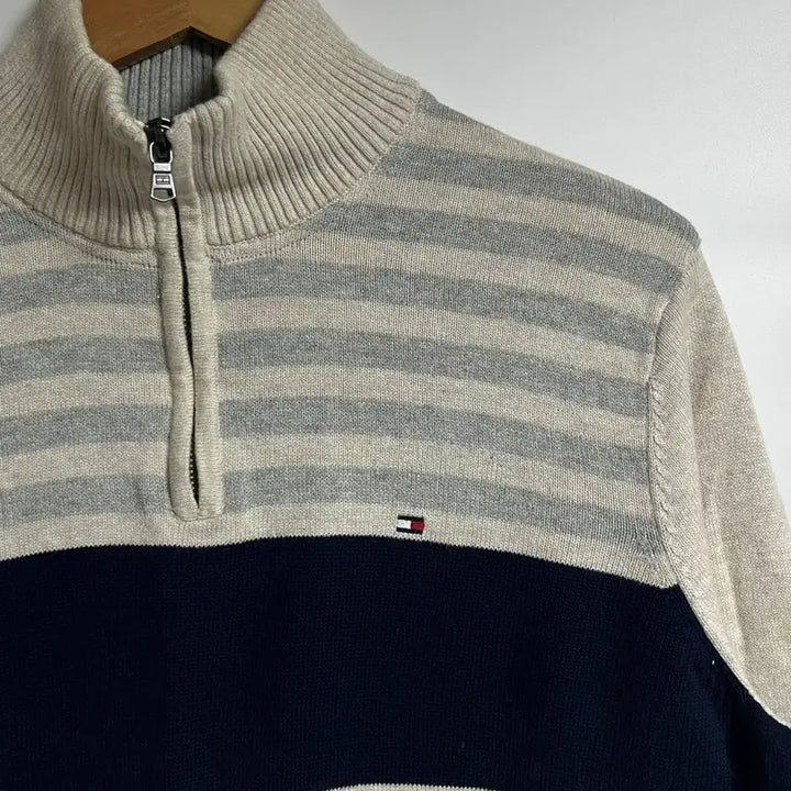 [BUNJANG] Tommy Hilfiger Striped Half-Zip Knit Sweater M / 공용 타미힐피거 스트라이프 반집업 니트 스웨터 M