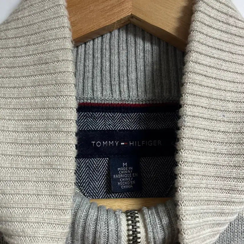 [BUNJANG] Tommy Hilfiger Striped Half-Zip Knit Sweater M / 공용 타미힐피거 스트라이프 반집업 니트 스웨터 M