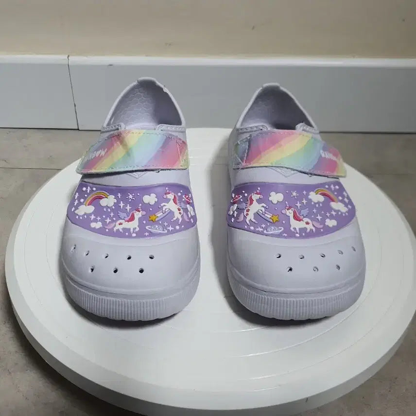 [BUNJANG] SHOOPEN KIDS Unicorn Velcro Indoor Shoes / 슈펜키즈 유니콘 벨크로 실내화 210 &amp; 220mm (미사용)