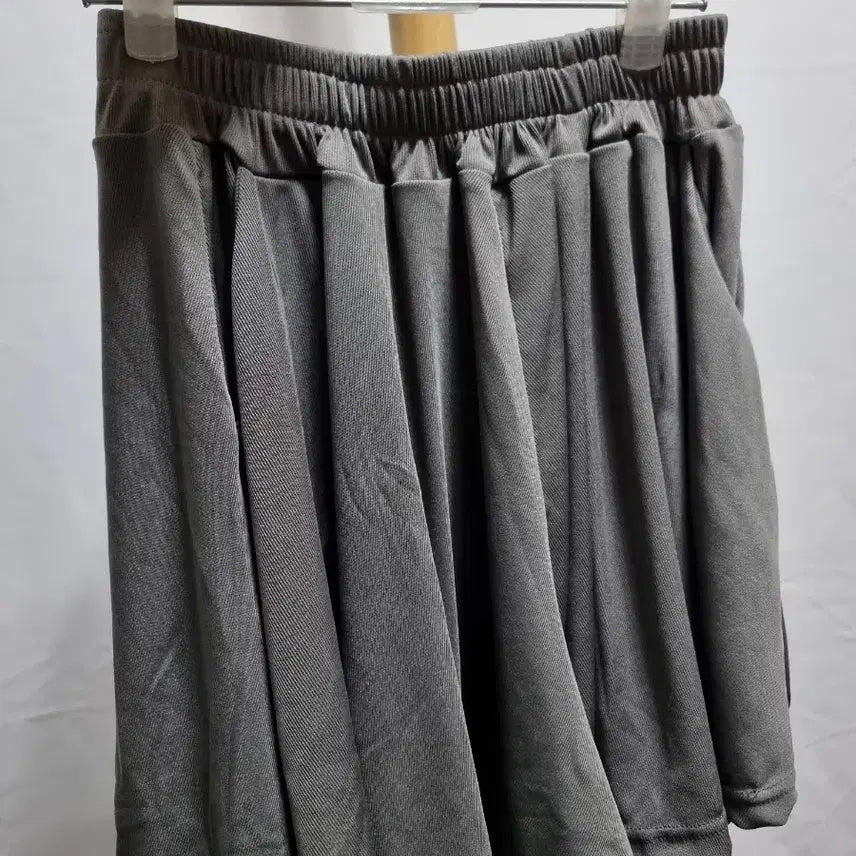 [BUNJANG] Gray Skirt Pants / 63. 그레이 치마바지