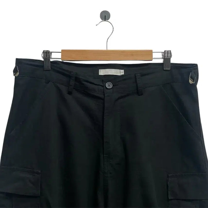 [BUNJANG] NEDEWS Black Cargo Pants - Size 2 / NEDEWS 포켓 블랙 카고팬츠-2사이즈