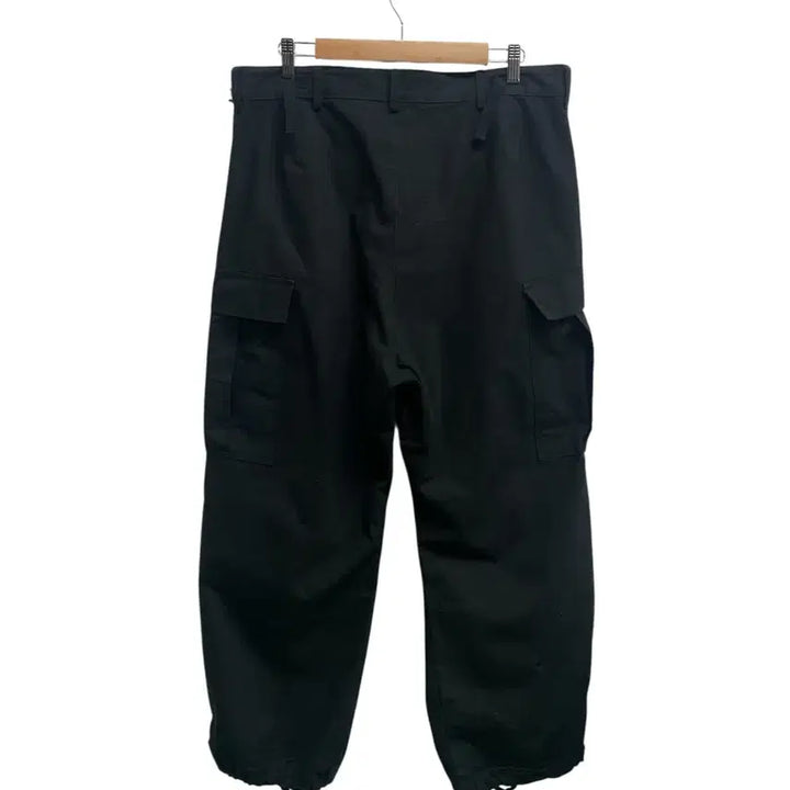 [BUNJANG] NEDEWS Black Cargo Pants - Size 2 / NEDEWS 포켓 블랙 카고팬츠-2사이즈
