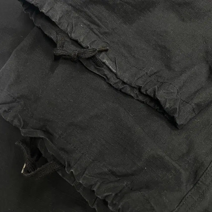 [BUNJANG] NEDEWS Black Cargo Pants - Size 2 / NEDEWS 포켓 블랙 카고팬츠-2사이즈