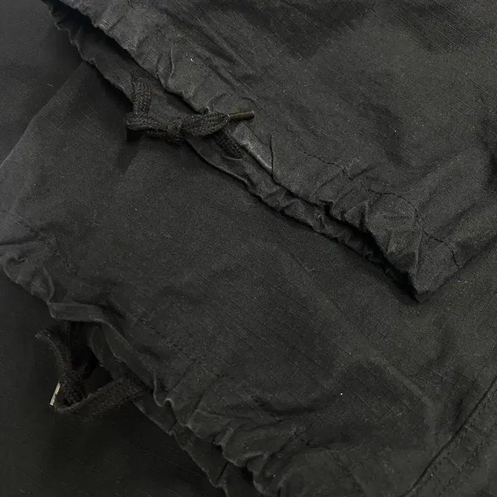 [BUNJANG] NEDEWS Black Cargo Pants - Size 2 / NEDEWS 포켓 블랙 카고팬츠-2사이즈