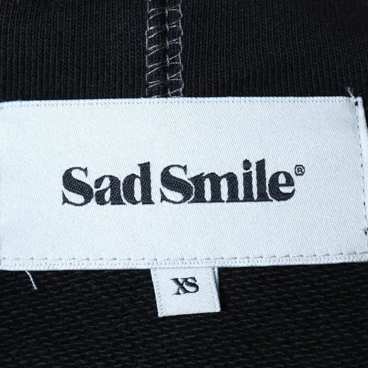 [BUNJANG] Customellow Sad Smile Stitch Hoodie Black T-shirt / (XS-S) 커스텀멜로우 후드티셔츠 새드스마일 스티치 블랙-1786C