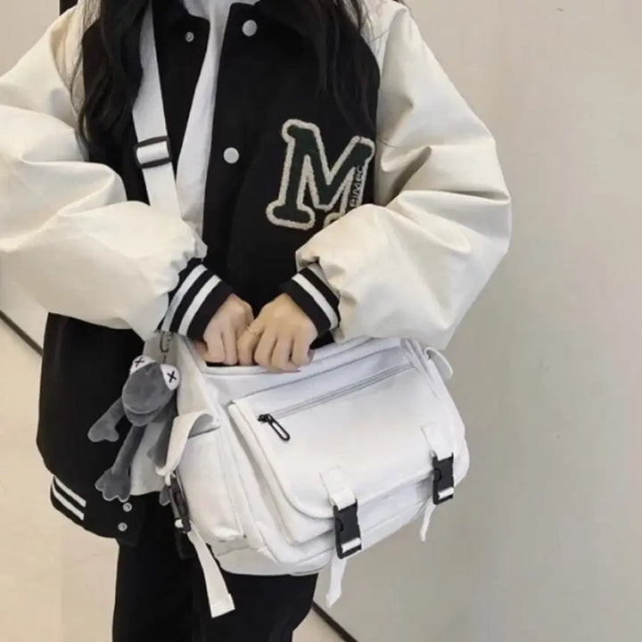 [BUNJANG] Unisex Casual Messenger Bag - White / 남녀공용 캐주얼 메신저백 / 숄더백 - 화이트
