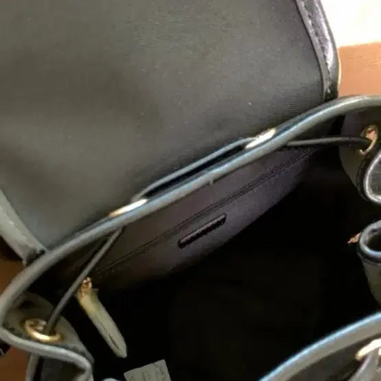 [BUNJANG] Paul &amp; Joe Classic Logo Poche Backpack Velvet Black / 폴뉴아 클래식 로고 포쉐 백팩 벨벳 블랙
