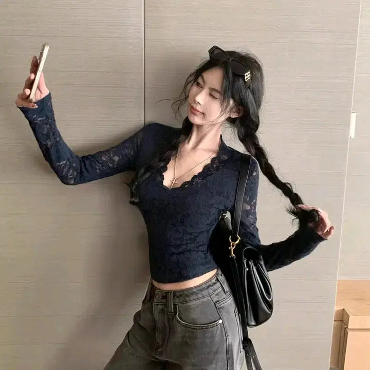 [BUNJANG] Two-Color Lace Blouse See-Through Top / [2컬러] 레이스티셔츠 시스루블라우스 레이스블라우스 데이트룩 시스루티