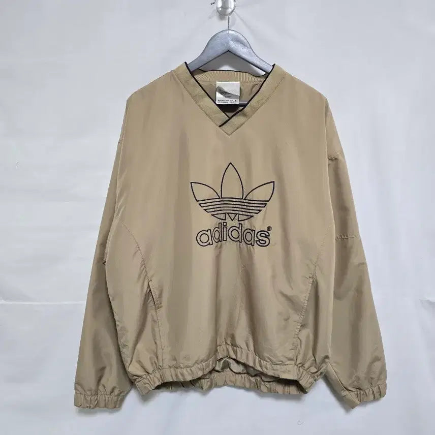 [BUNJANG] Adidas Beige V-Neck Nylon Sweatshirt Men&