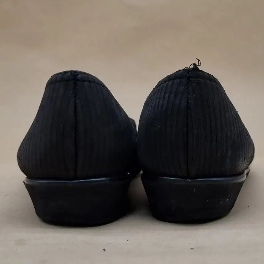 [SOLD OUT] 페라가모  여성 플랫슈즈  230