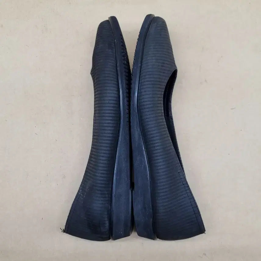 [SOLD OUT] 페라가모  여성 플랫슈즈  230
