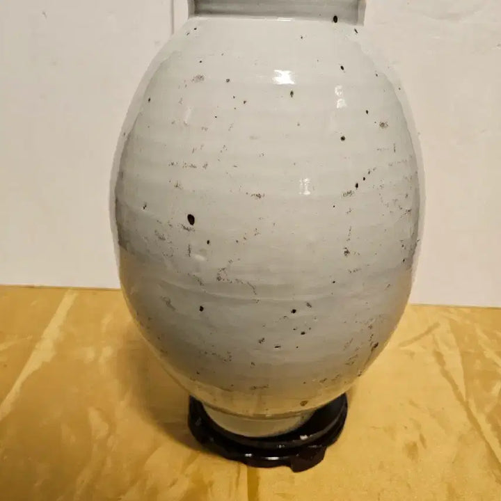 [BUNJANG] Celadon Porcelain Jar / 고구마 단지 달항아리.
