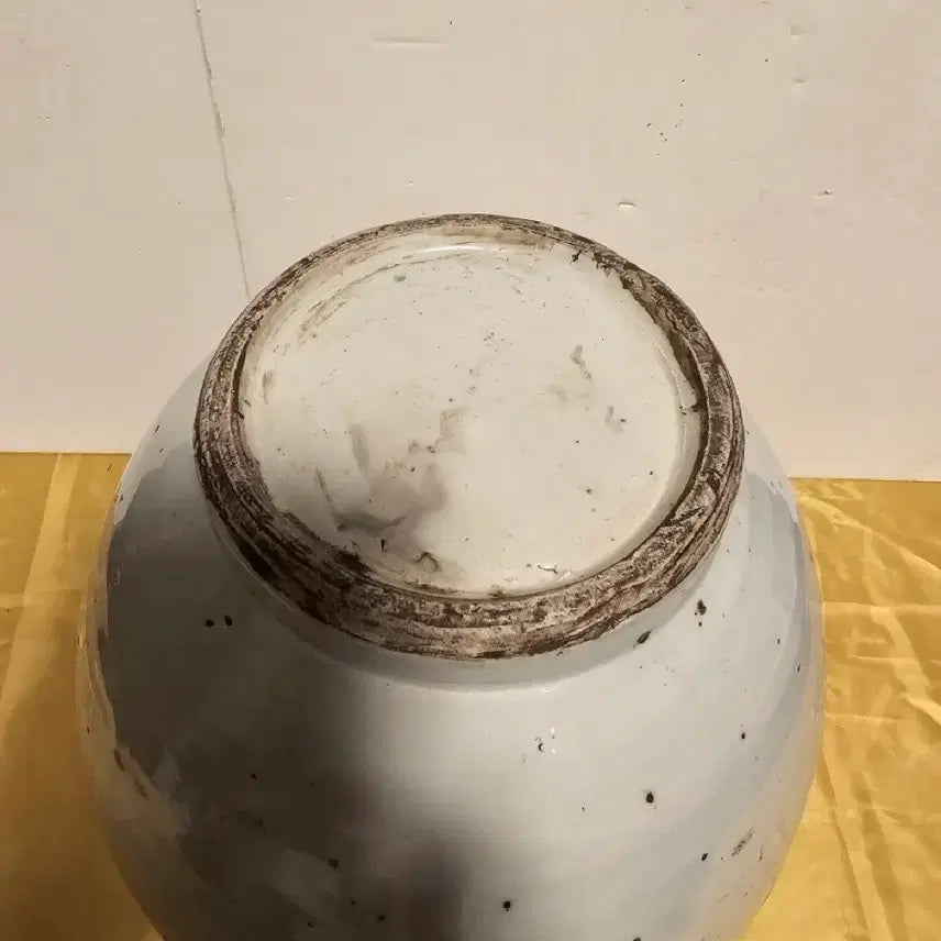 [BUNJANG] Celadon Porcelain Jar / 고구마 단지 달항아리.