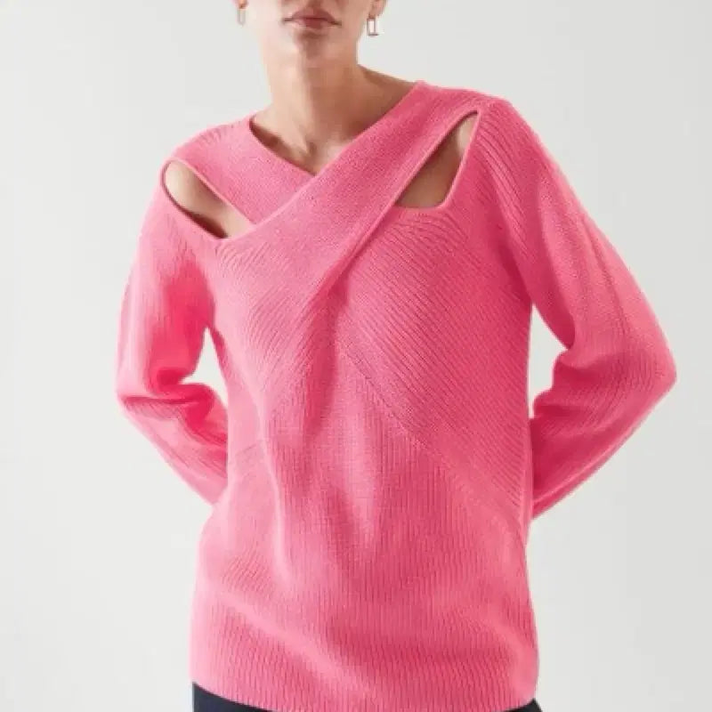 [BUNJANG] COS Cutout Twist Knit XS / 코스 컷아웃 꼬임 니트 XS
