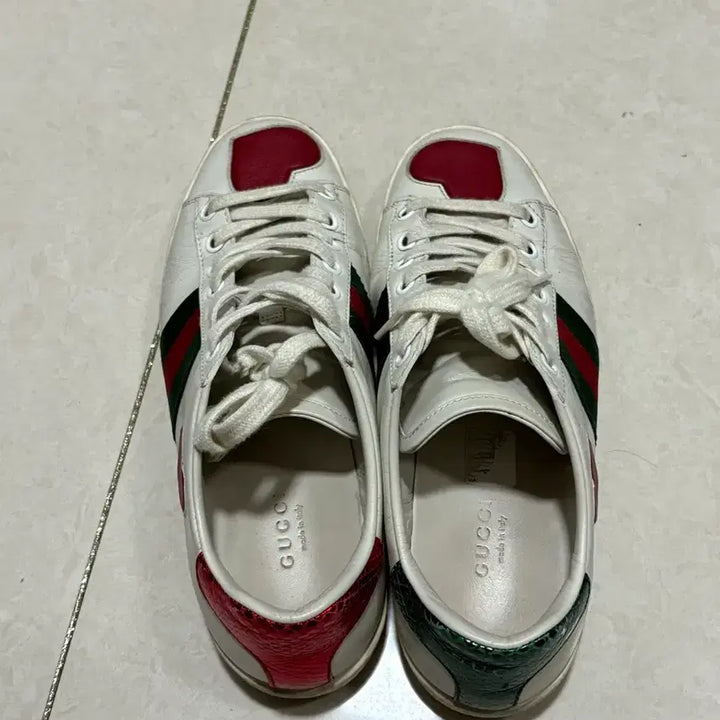 [BUNJANG] Gucci Heart Sneakers - Size 35 / [급처] 구찌 하트 스니커즈 35사이즈