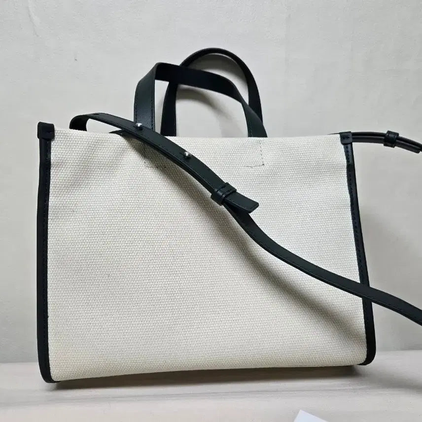 [BUNJANG] Lacoste Canvas Shoulder Bag / 라코스테 캔버스 백