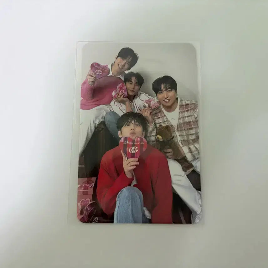 [BUNJANG] Day6 Kitkat Group Photocard (Sealed) / 데이식스 킷캣 단체 포카 미개봉