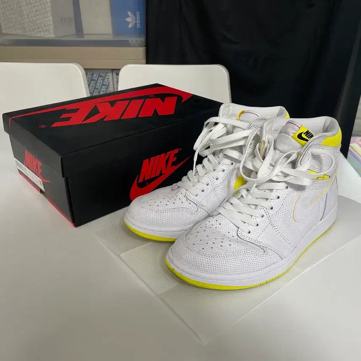 [BUNJANG] Jordan 1 First Class Sneakers / 조던 1 퍼스트클래스 270 (US9) 1회착