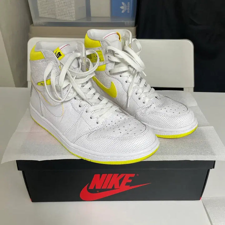 [BUNJANG] Jordan 1 First Class Sneakers / 조던 1 퍼스트클래스 270 (US9) 1회착